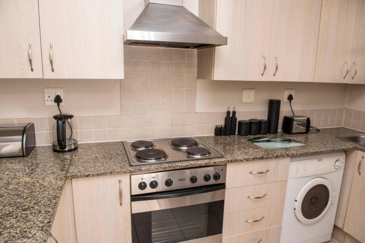 Grayston Exec Apartments Йоганнесбурґ Екстер'єр фото