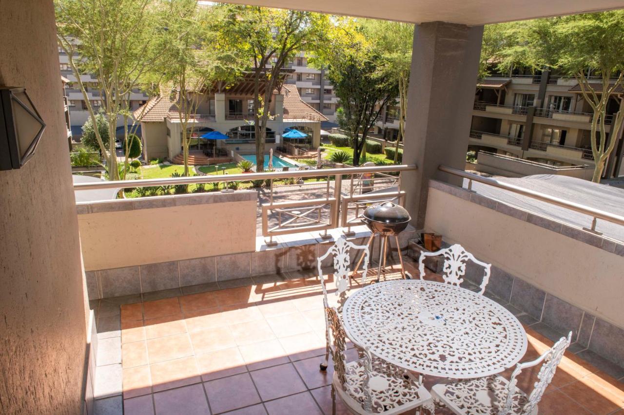 Grayston Exec Apartments Йоганнесбурґ Екстер'єр фото