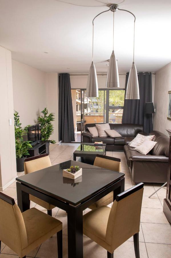 Grayston Exec Apartments Йоганнесбурґ Екстер'єр фото