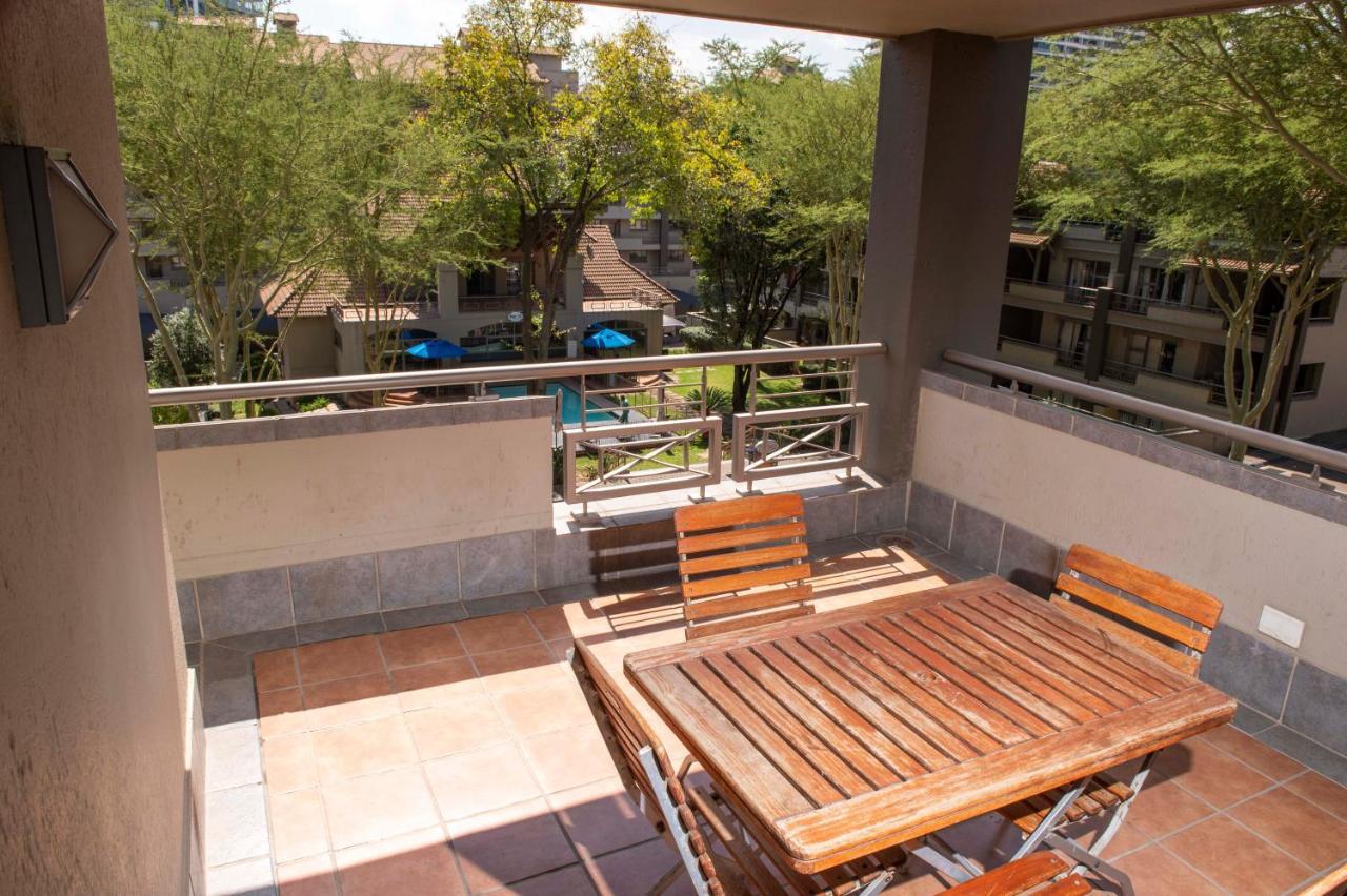 Grayston Exec Apartments Йоганнесбурґ Екстер'єр фото